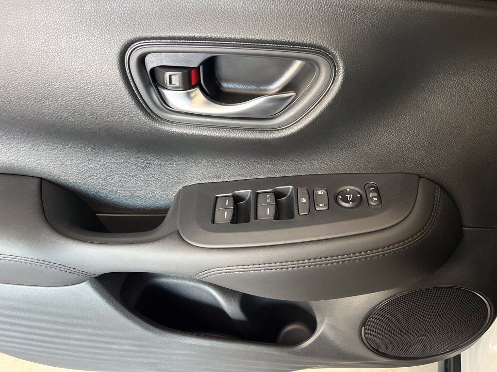 2027 Honda HR-V LX