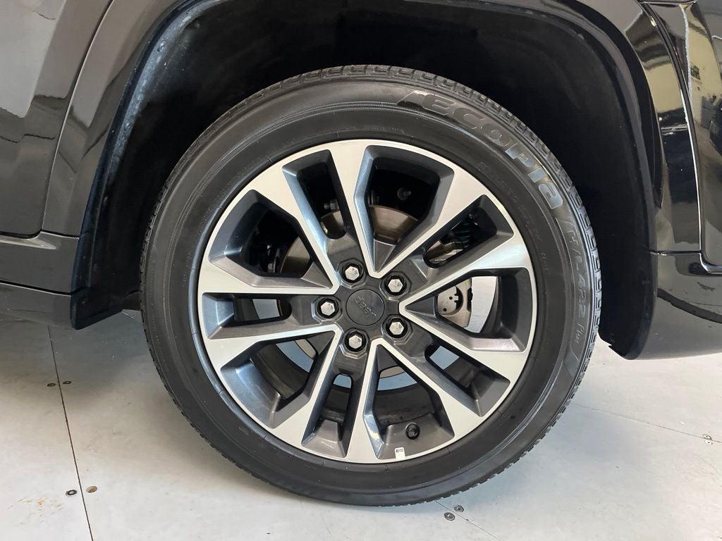 2022 Jeep Grand Cherokee Overland