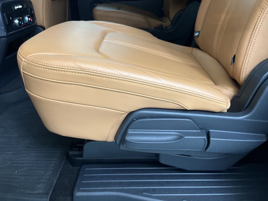 2023 Ford Expedition Max Platinum