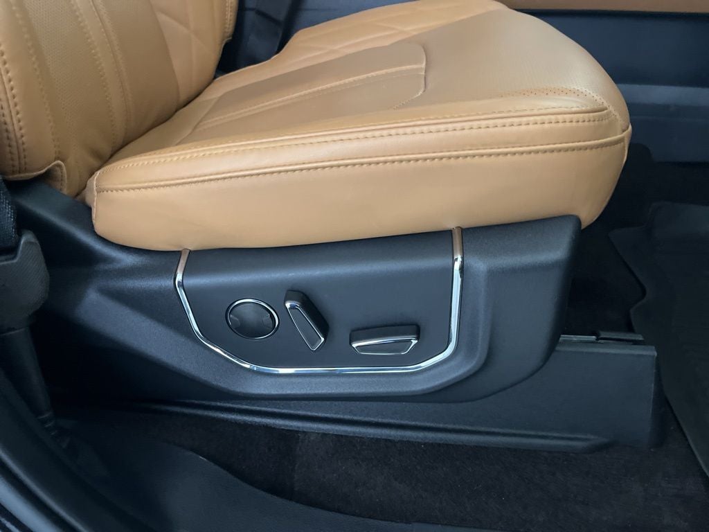 2023 Ford Expedition Max Platinum