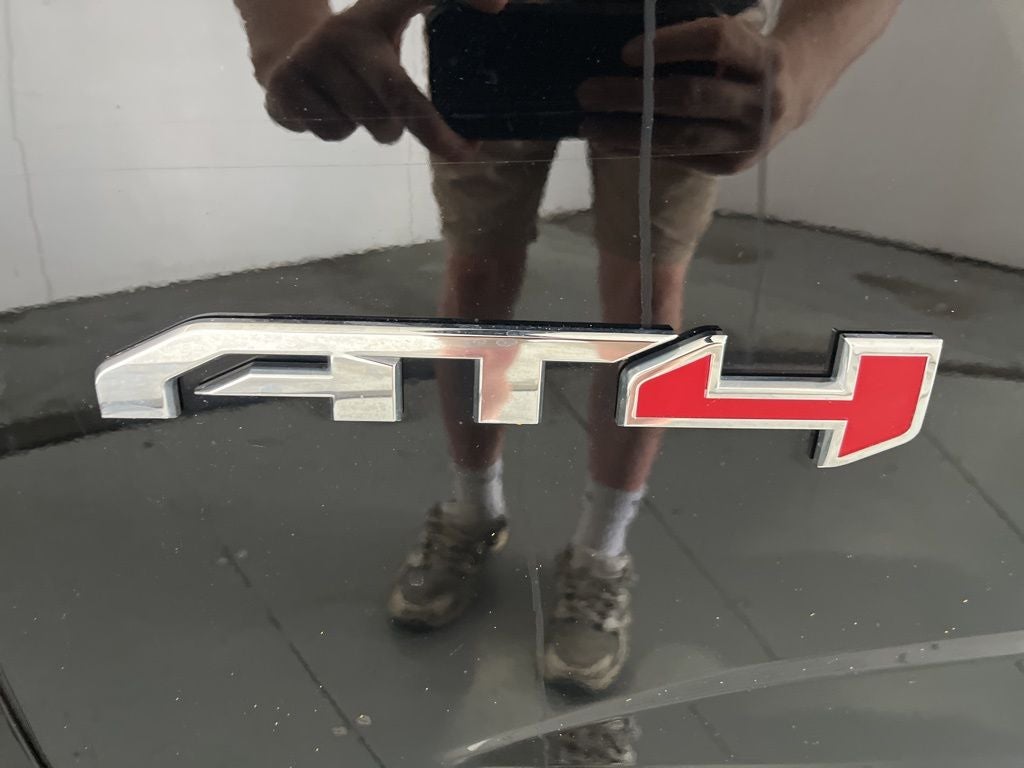 2022 GMC Canyon Base