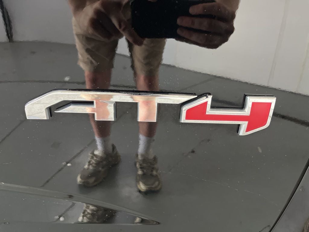 2022 GMC Canyon Base