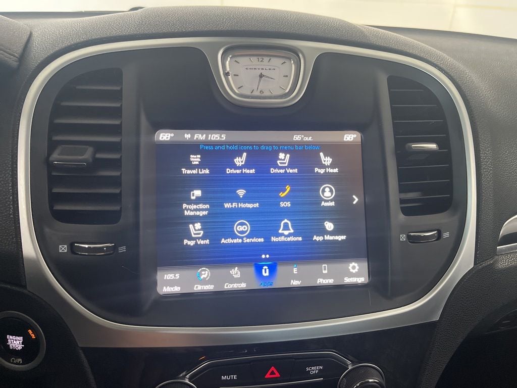 2023 Chrysler 300 Touring