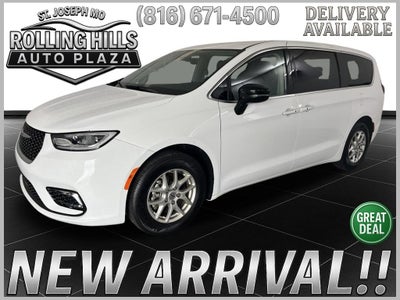 2024 Chrysler Pacifica Touring L