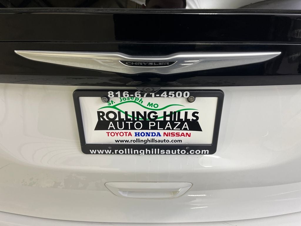 2024 Chrysler Voyager LX