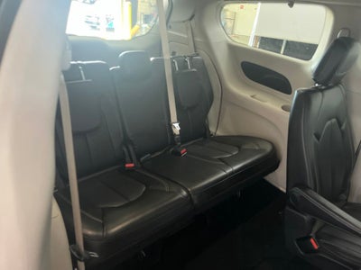 2020 Chrysler Voyager LXI