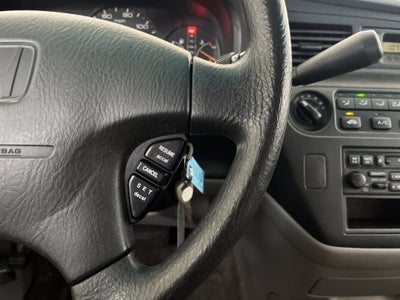 2000 Honda Odyssey LX 7 Passenger