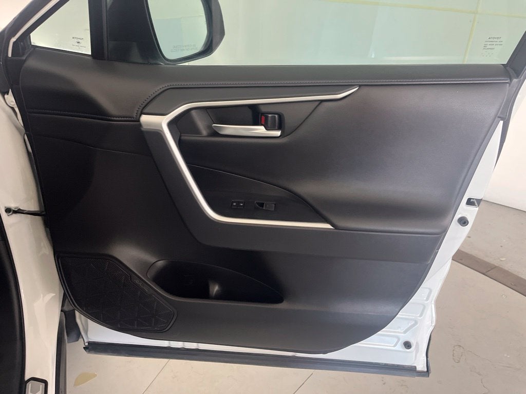 2025 Toyota RAV4 Hybrid XSE