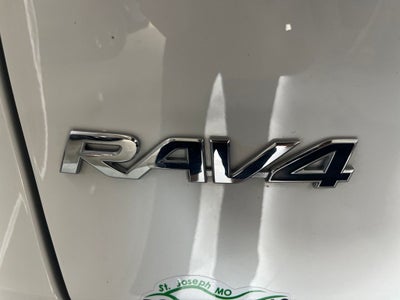2022 Toyota RAV4 Hybrid LE