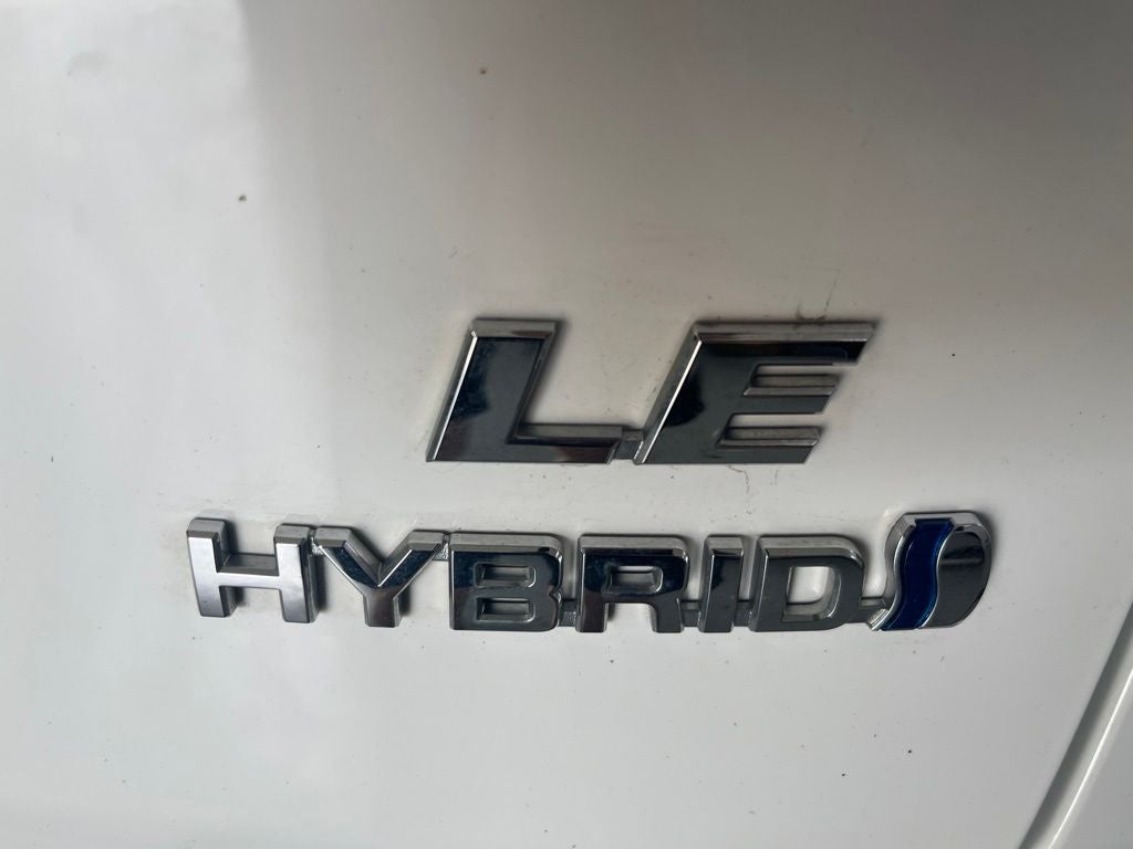 2022 Toyota RAV4 Hybrid LE