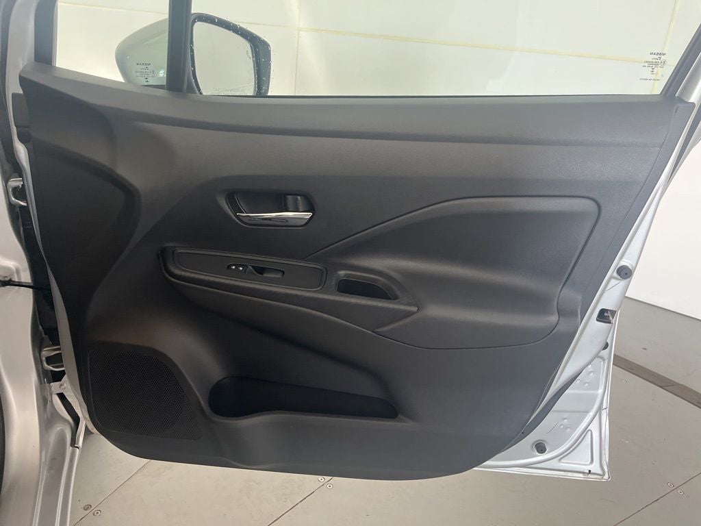 2023 Nissan Versa 1.6 SV