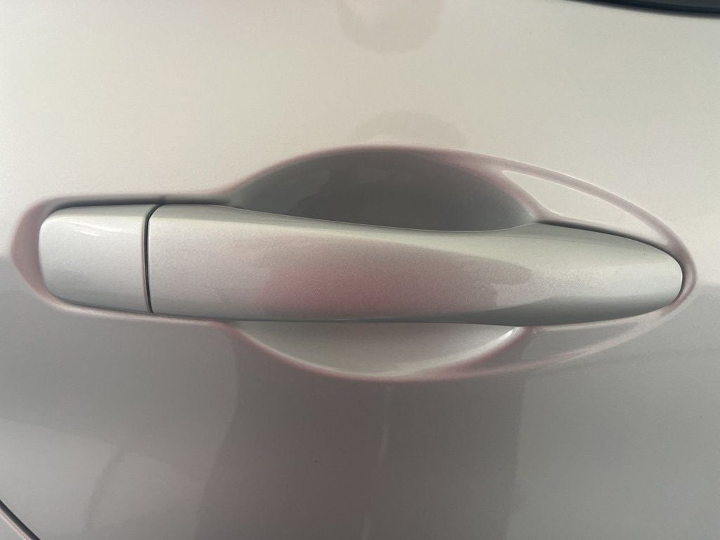 2023 Nissan Versa 1.6 SV