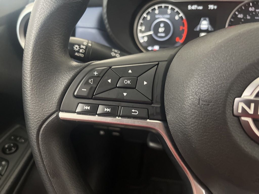 2023 Nissan Versa 1.6 SV