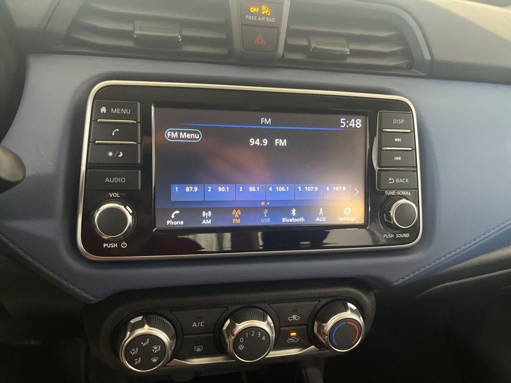 2023 Nissan Versa 1.6 SV