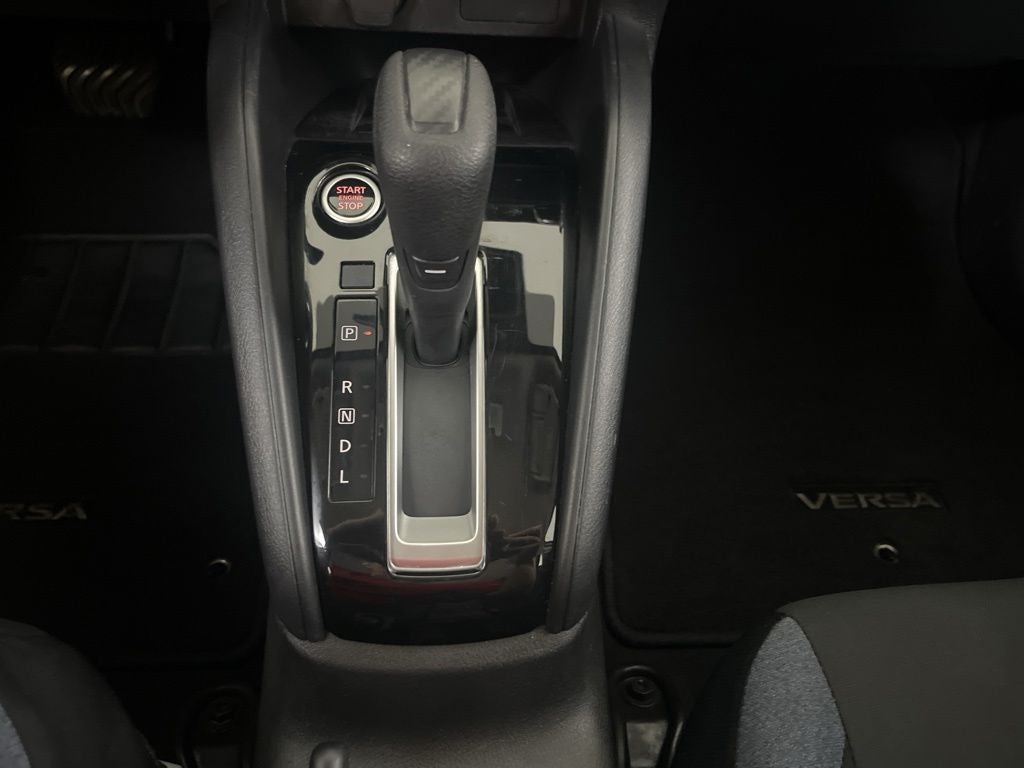2023 Nissan Versa 1.6 SV
