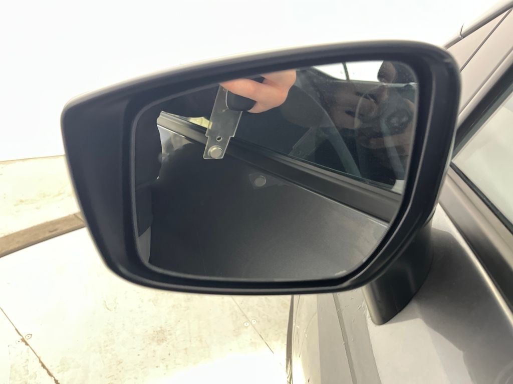 2024 Nissan Versa 1.6 SV