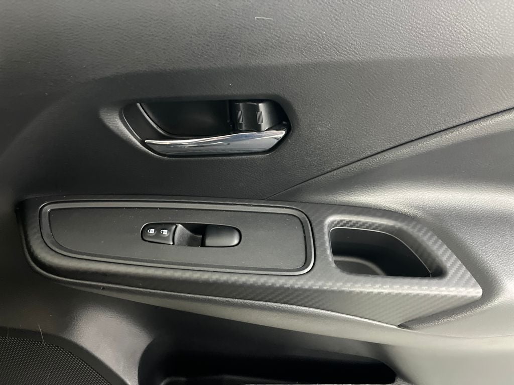 2024 Nissan Versa 1.6 SV