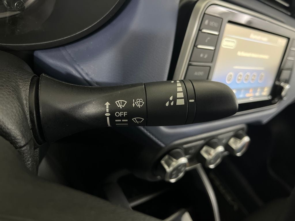 2024 Nissan Versa 1.6 SV