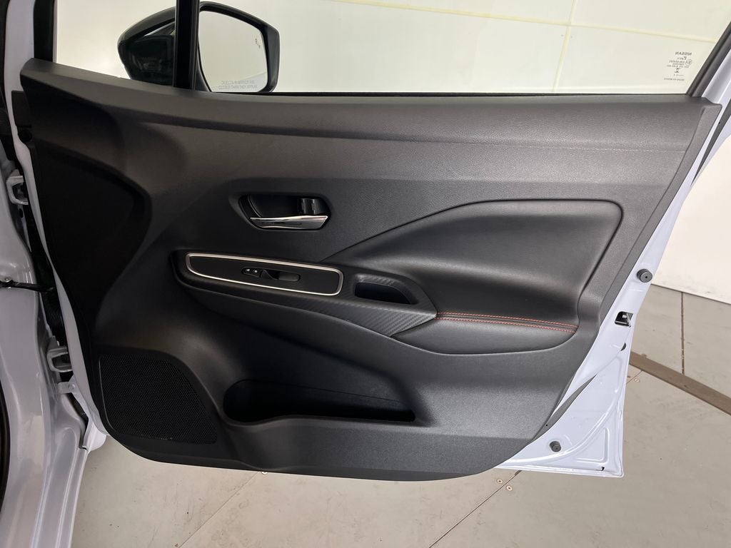 2024 Nissan Versa 1.6 SR