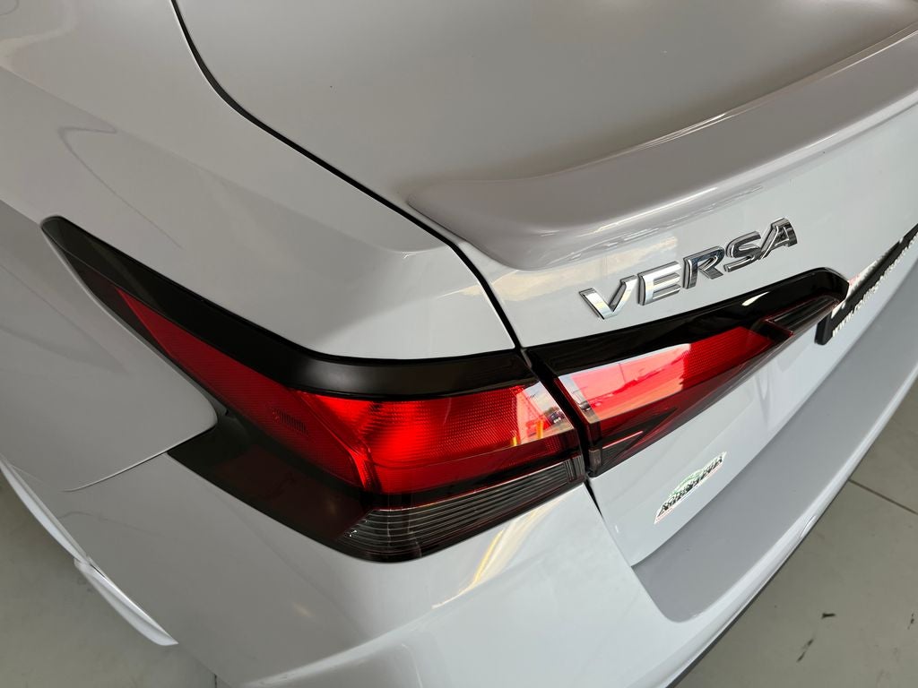2024 Nissan Versa 1.6 SR