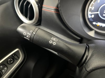 2024 Nissan Versa 1.6 SR