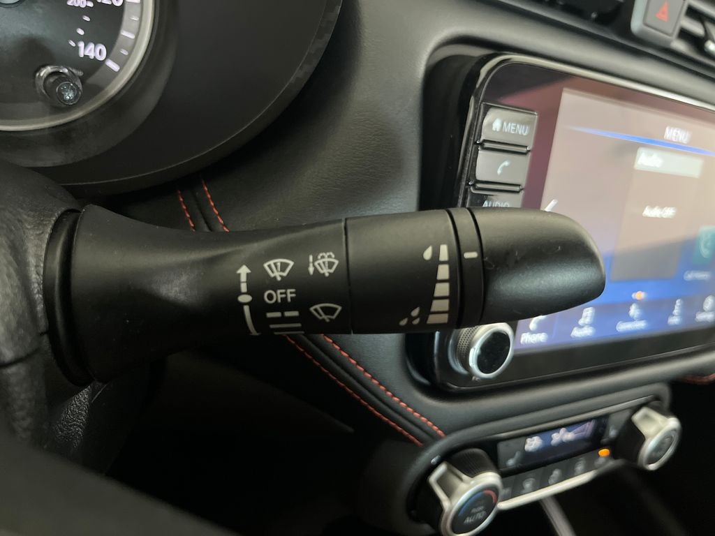 2024 Nissan Versa 1.6 SR