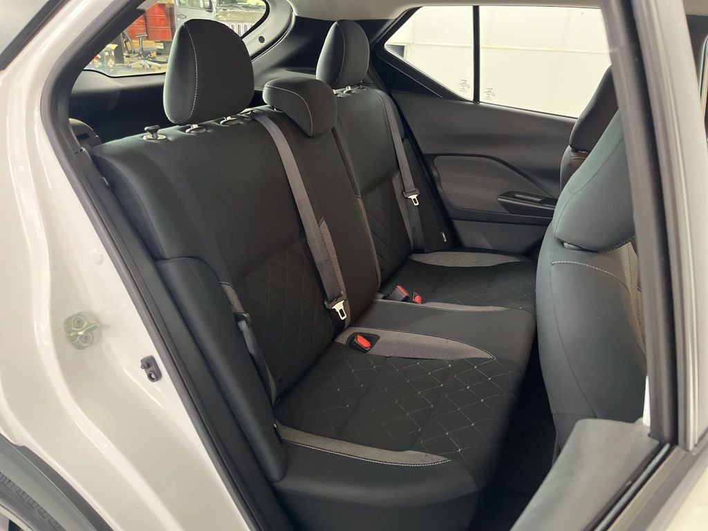 2020 Nissan Kicks S