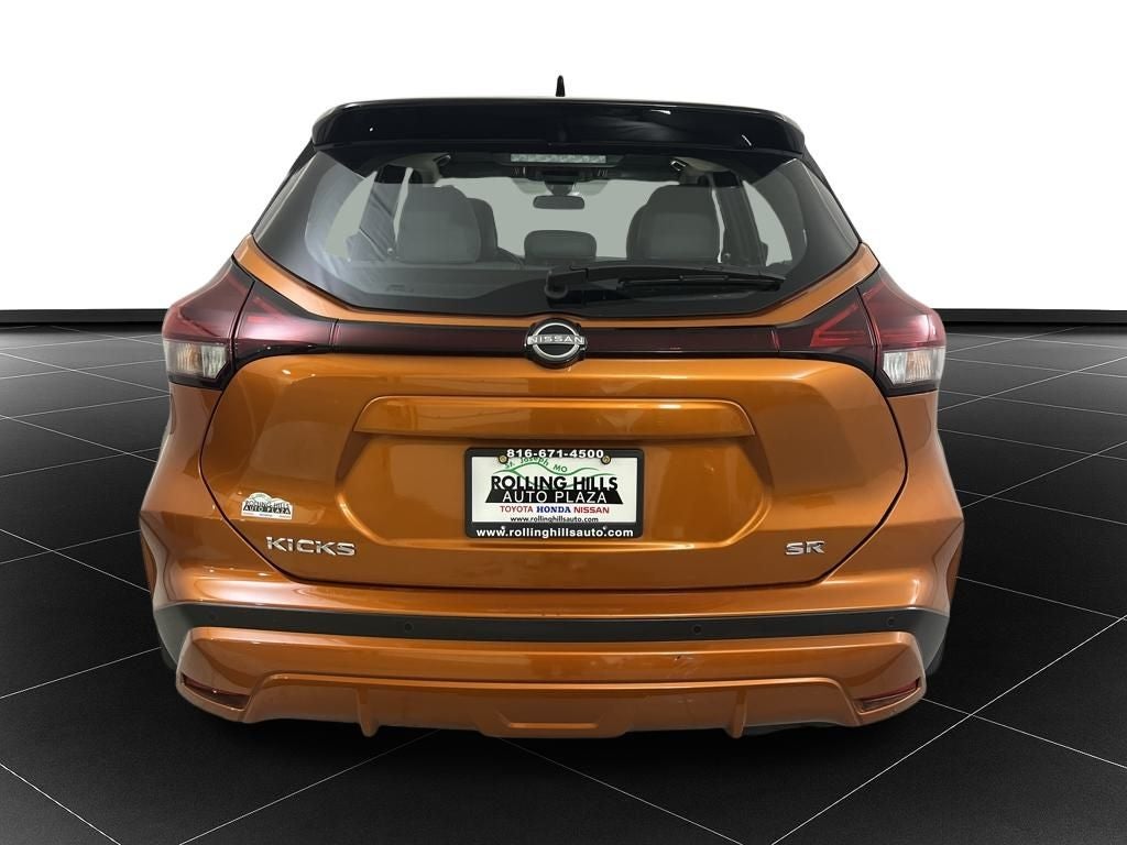 2023 Nissan Kicks SR