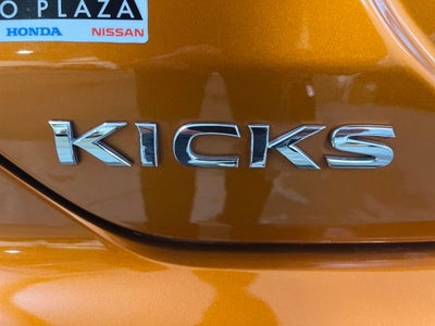 2023 Nissan Kicks SR