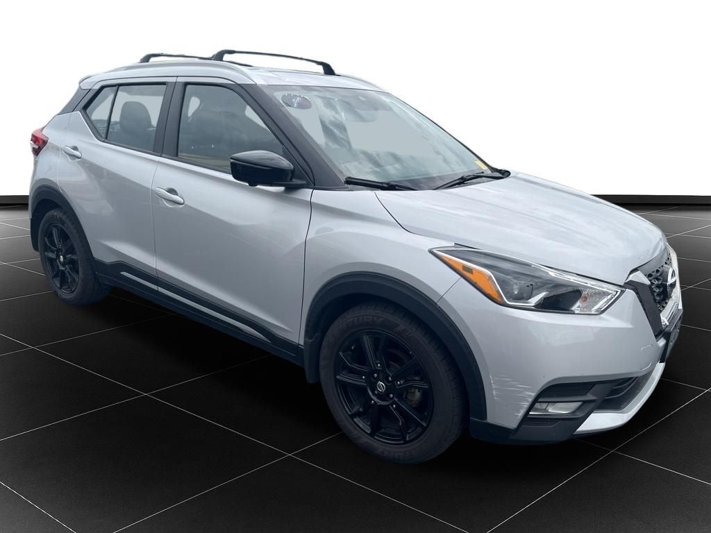 2020 Nissan Kicks SR