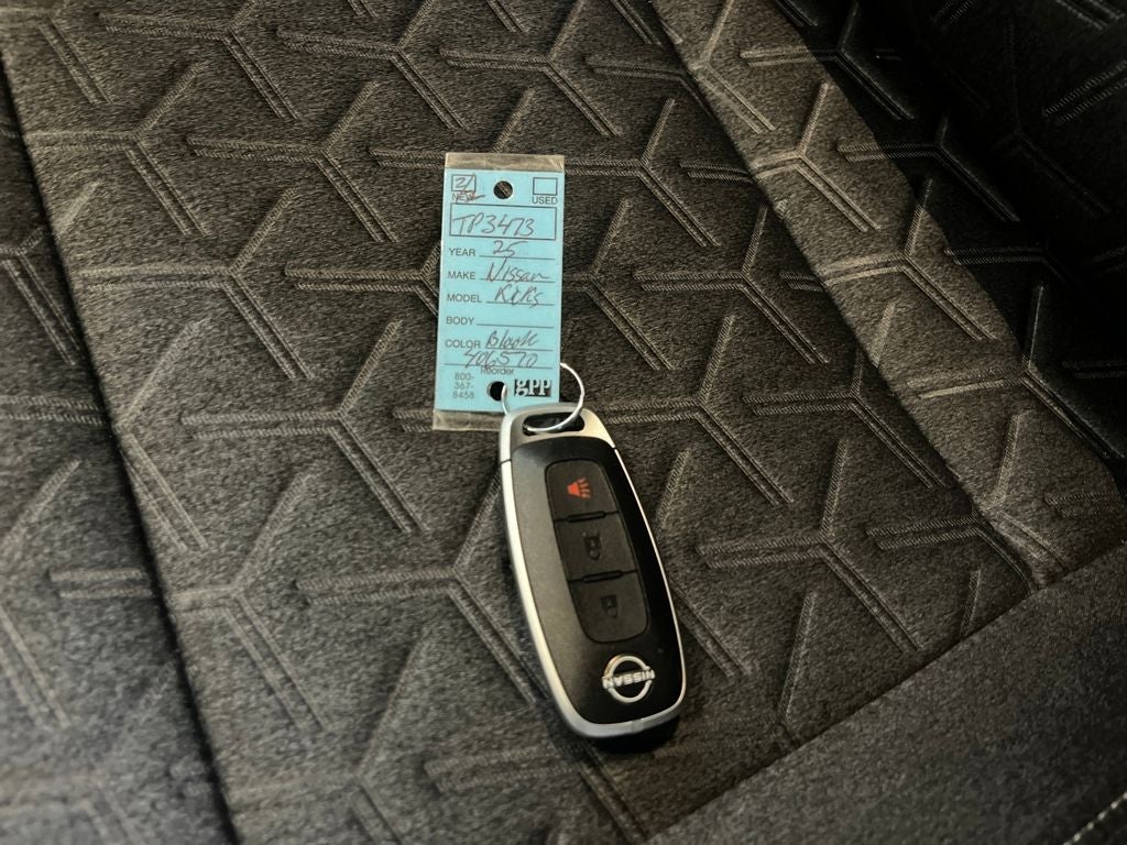 2025 Nissan Kicks SV