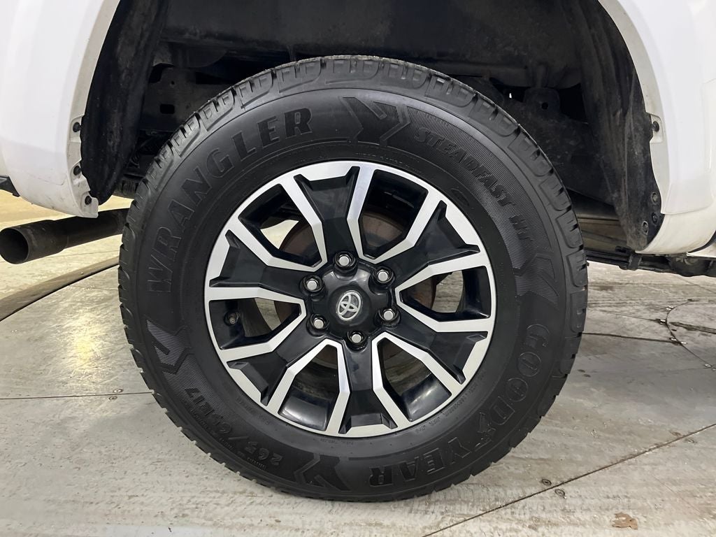 2023 Toyota Tacoma TRD Sport V6