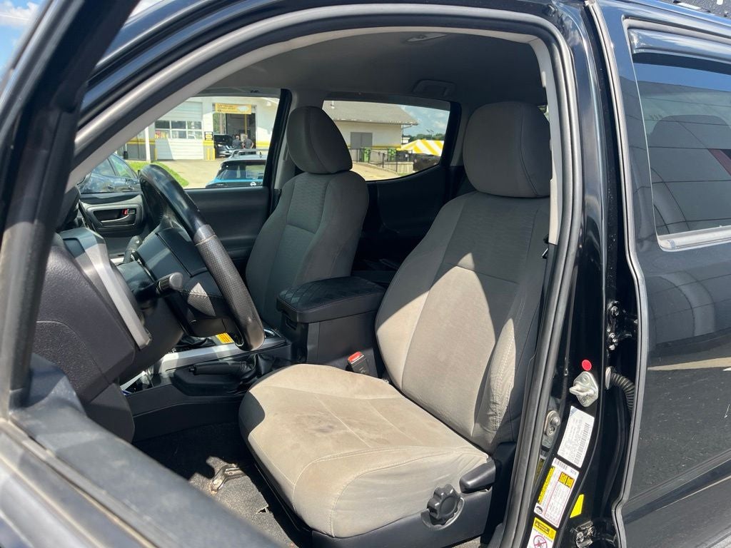 2017 Toyota Tacoma SR5