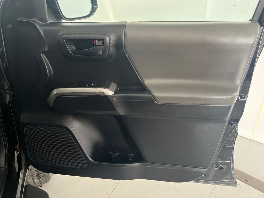 2017 Toyota Tacoma SR5 V6
