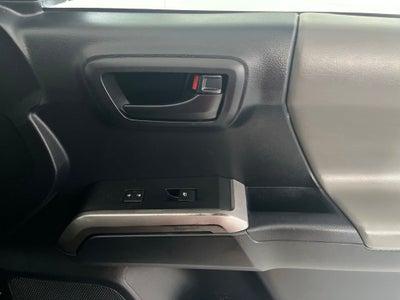2017 Toyota Tacoma SR5 V6