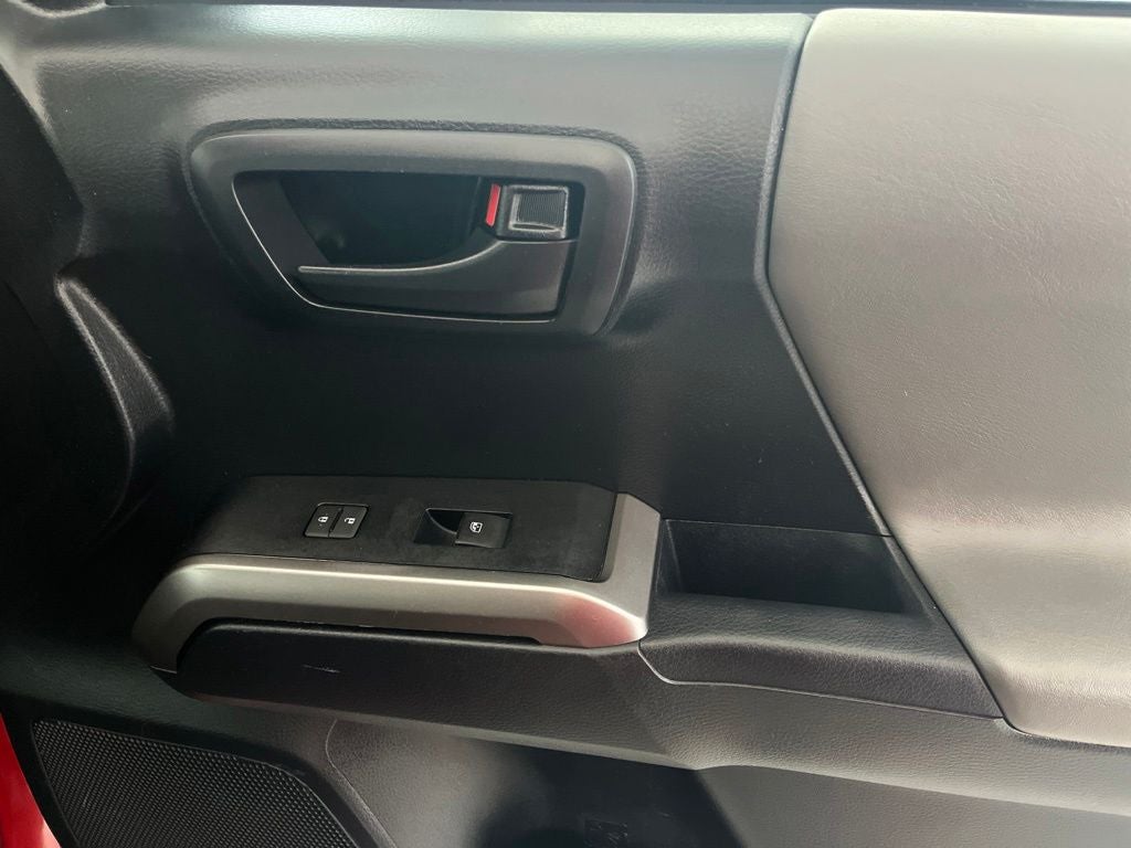 2018 Toyota Tacoma SR5 V6