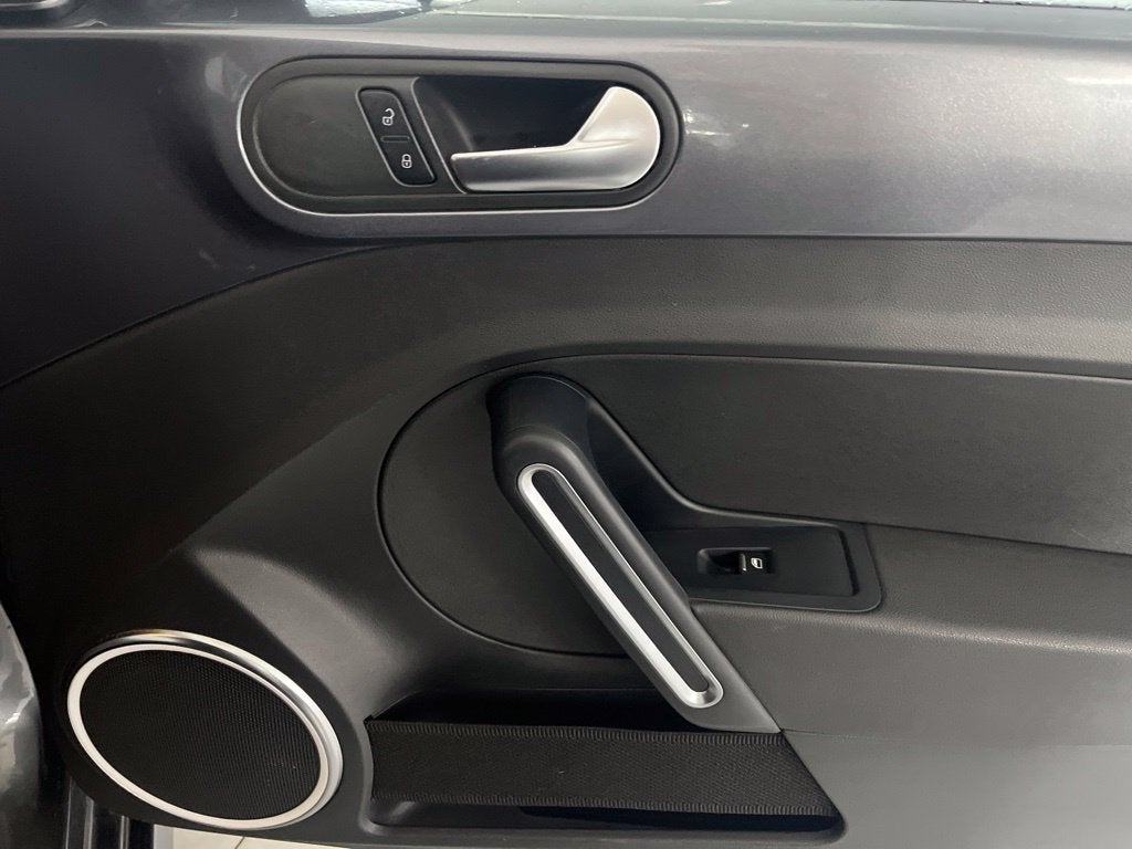 2013 Volkswagen Beetle 2.5L
