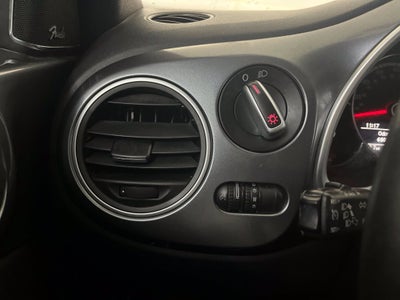 2013 Volkswagen Beetle 2.5L