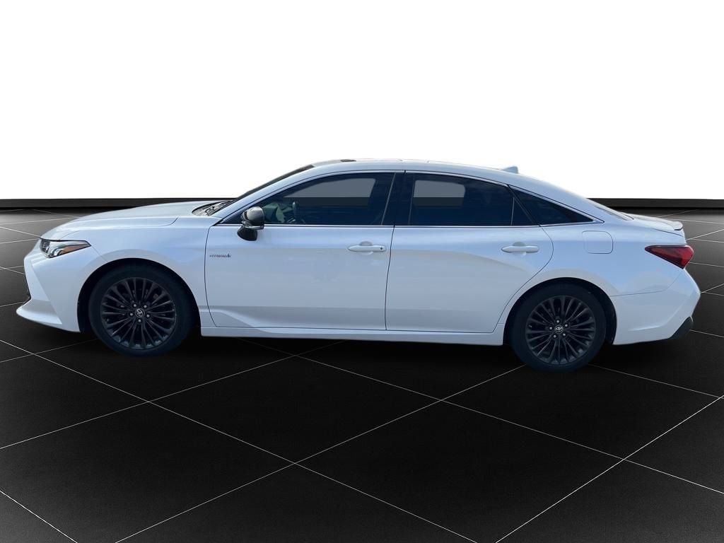 2019 Toyota Avalon Hybrid XSE
