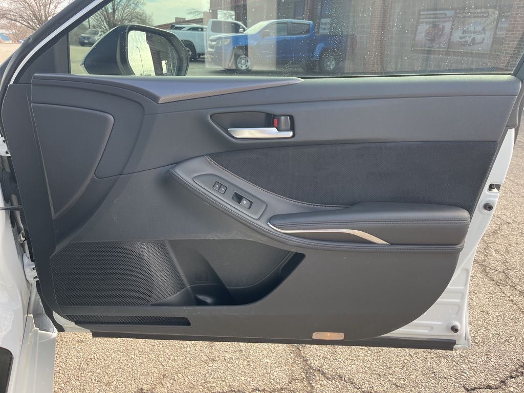 2019 Toyota Avalon Hybrid XSE