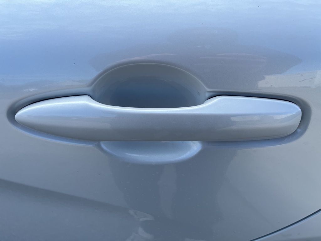 2019 Toyota Avalon Hybrid XSE