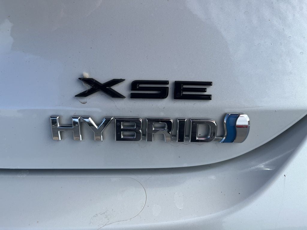 2019 Toyota Avalon Hybrid XSE