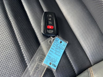 2019 Toyota Avalon Hybrid XSE