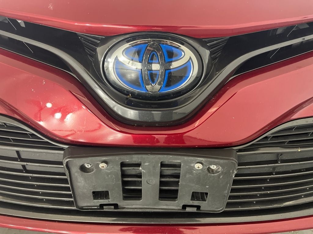 2018 Toyota Camry Hybrid LE