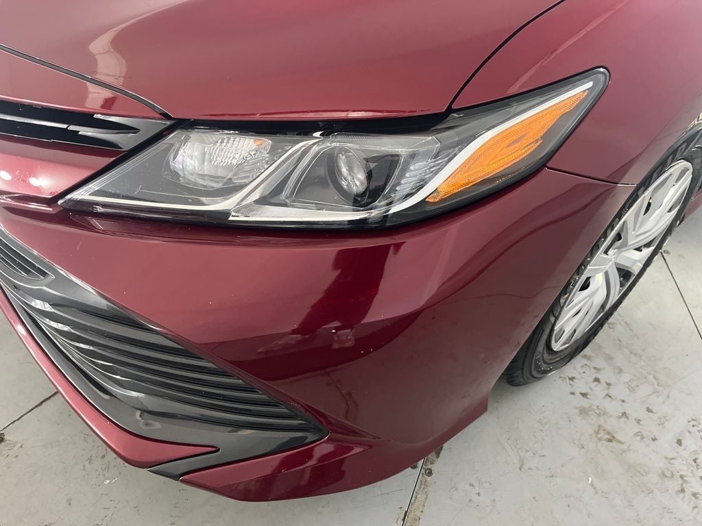 2018 Toyota Camry Hybrid LE