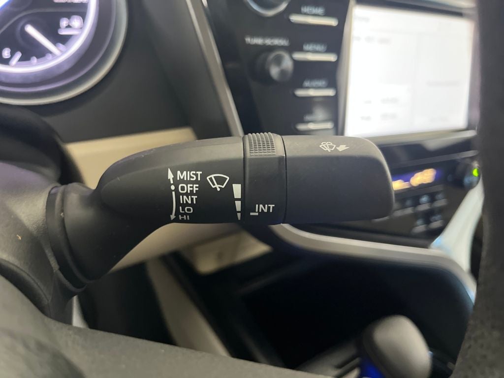 2018 Toyota Camry Hybrid LE