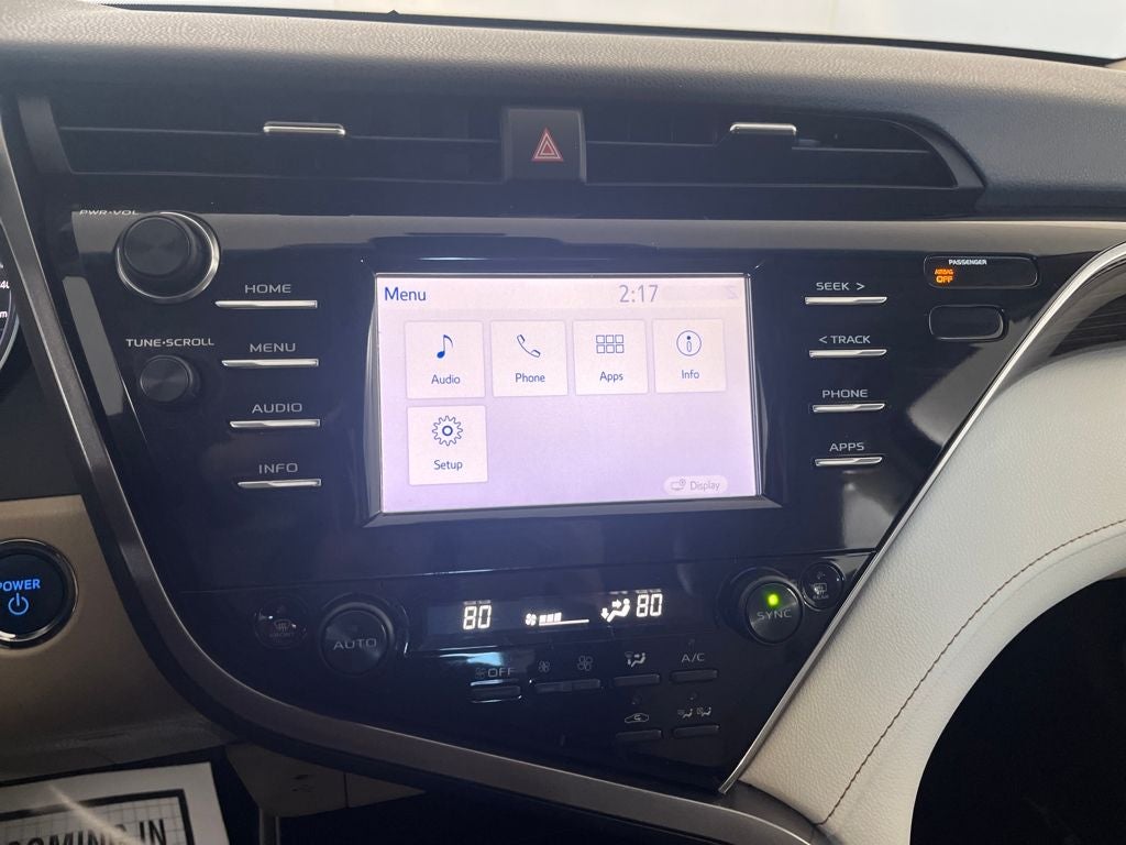 2018 Toyota Camry Hybrid LE