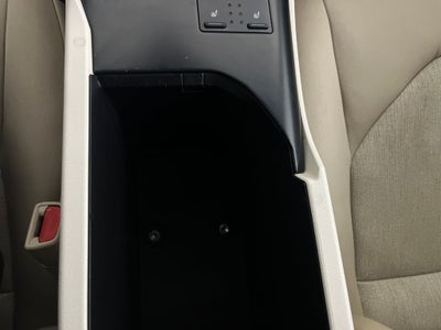 2018 Toyota Camry Hybrid LE