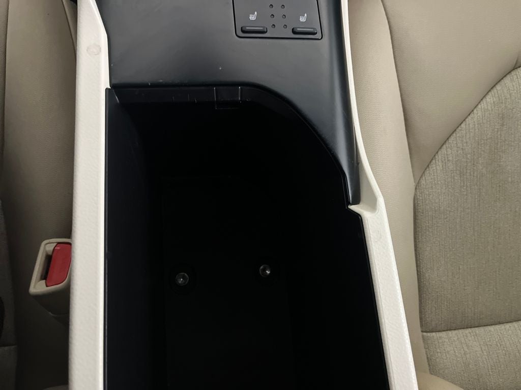 2018 Toyota Camry Hybrid LE