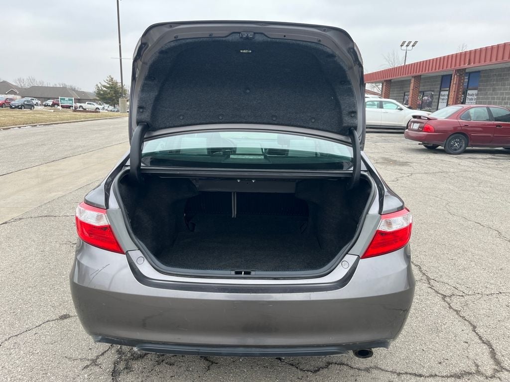 2016 Toyota Camry LE